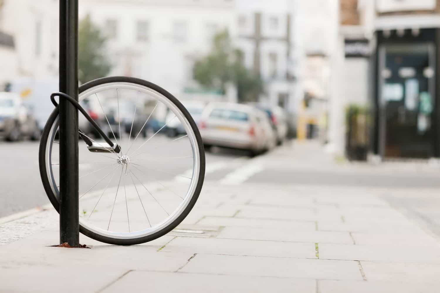 Panduan jenis dan cara memasang gembok sepeda yang aman